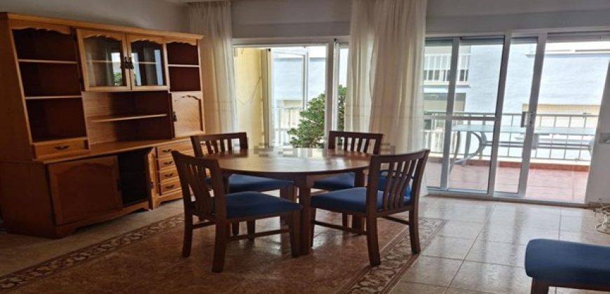 Fabuloso y encantador apartamento de 62m2., está situado en la tercera planta de un edificio con ascensor