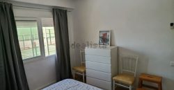 Fantastico apartamento en la playa de El Perellonet, totalmente reformado y situado en la entreplanta.