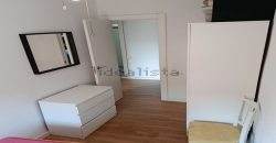 Fantastico apartamento en la playa de El Perellonet, totalmente reformado y situado en la entreplanta.
