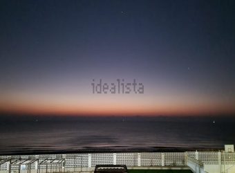 Espectacular apartamento en primera línea de la playa de Bega de Mar