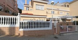 Esta magnífica casa adosada combina confort, elegancia y una ubicación ideal