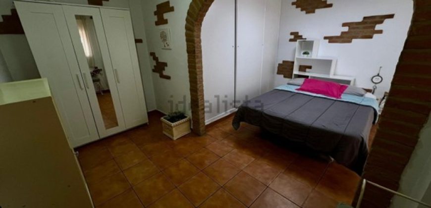 Esta magnífica casa adosada combina confort, elegancia y una ubicación ideal
