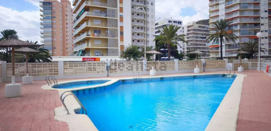 Descubre este maravilloso apartamento ubicado en la 9ª planta, con impresionantes vistas al mar y al castillo de Cullera