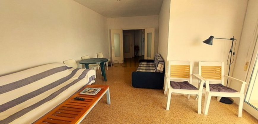 Descubre este maravilloso apartamento ubicado en la 9ª planta, con impresionantes vistas al mar y al castillo de Cullera