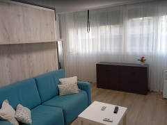 Este encantador estudio, completamente reformado y con materiales de primera calidad,