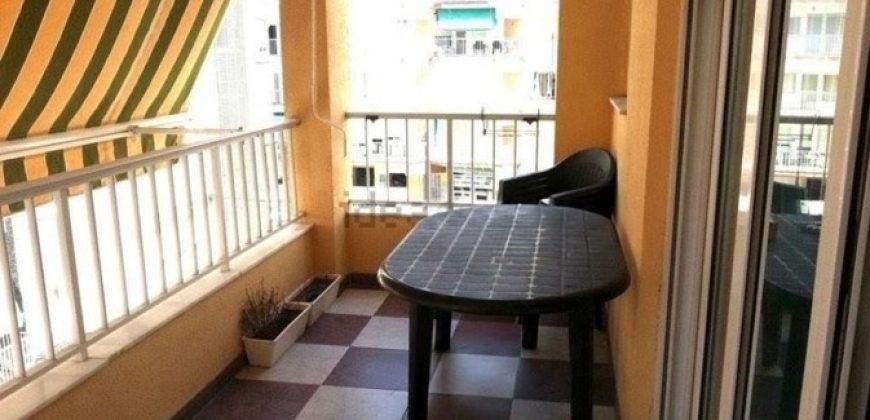 Espectacular apartamento dúplex ubicado en El Perelló, a escasos metros del paseo marítimo.