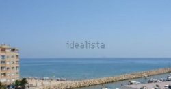 Espectacular apartamento dúplex ubicado en El Perelló, a escasos metros del paseo marítimo.