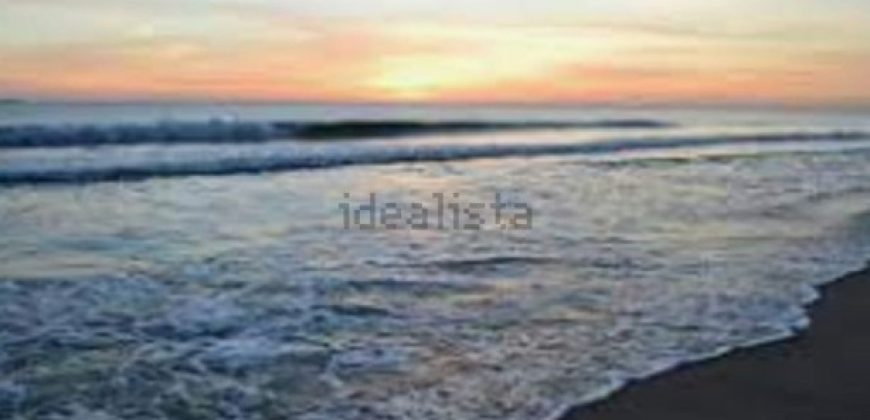 Espectacular apartamento dúplex ubicado en El Perelló, a escasos metros del paseo marítimo.