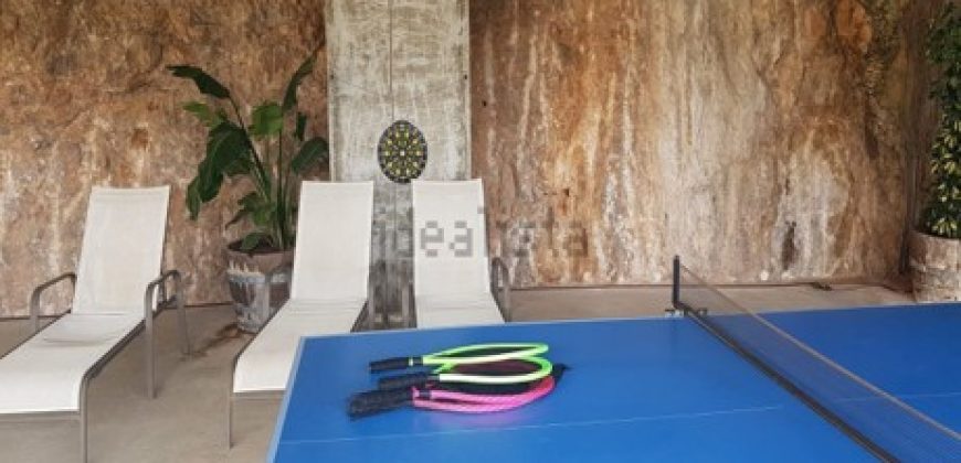 Espectacular chalet ubicado en la zona del Faro de Cullera