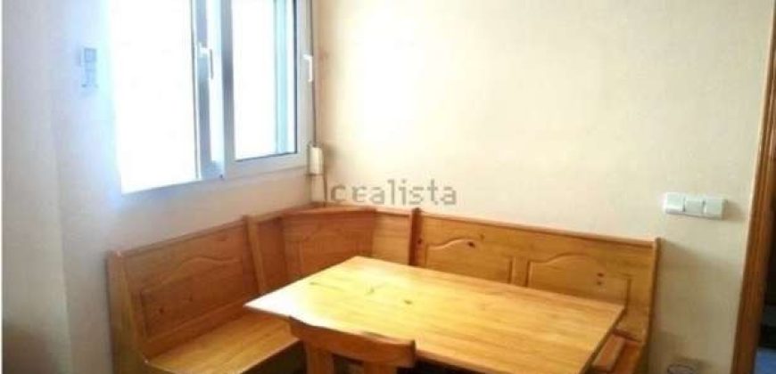 Espectacular apartamento dúplex ubicado en El Perelló, a escasos metros del paseo marítimo.