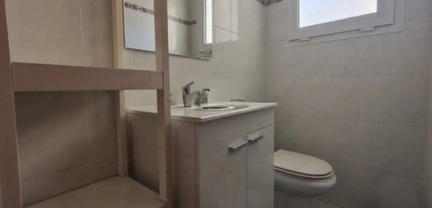 Espectacular apartamento dúplex ubicado en El Perelló, a escasos metros del paseo marítimo.