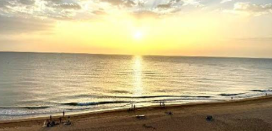 Espectacular Piso en Primera Línea de Playa – Playa de las Palmeras, sueca