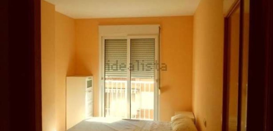Espectacular apartamento dúplex ubicado en El Perelló, a escasos metros del paseo marítimo.