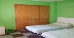 Espectacular apartamento dúplex ubicado en El Perelló, a escasos metros del paseo marítimo.
