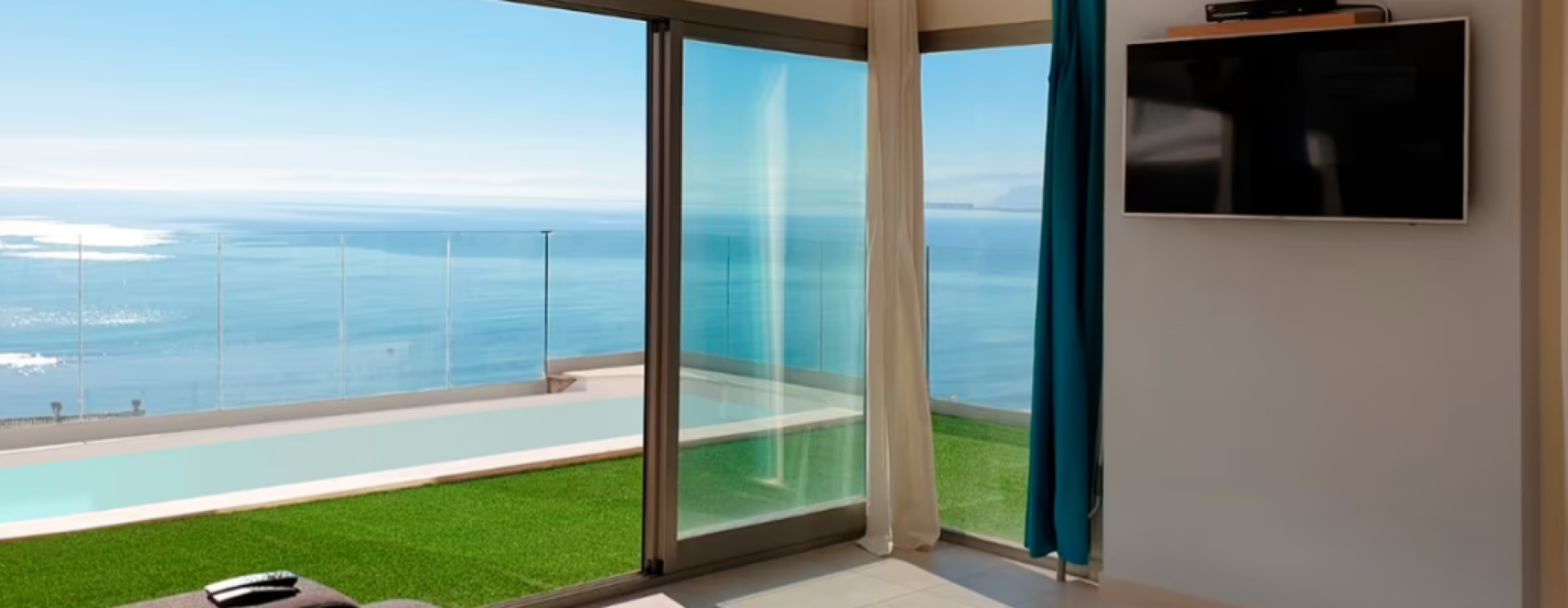 Impresionante y exclusiva villa situada en el incomparable marco del Faro de Cullera