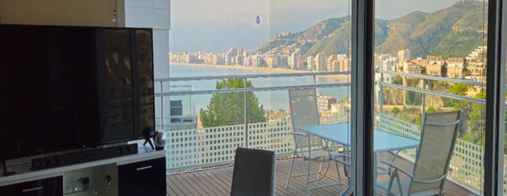 Exclusivo chalet de lujo independiente con vistas panorámicas a la bahía de Cullera y el Mar Mediterráneo