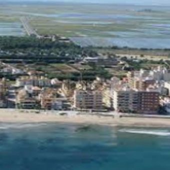 Maravilloso apartamento en la playa de Les palmeres.