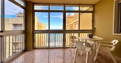 Espectacular apartamento en primera línea de playa, con vistas al mar