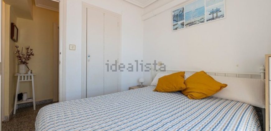 Este luminoso ático de 78 m² se encuentra en El Perellonet