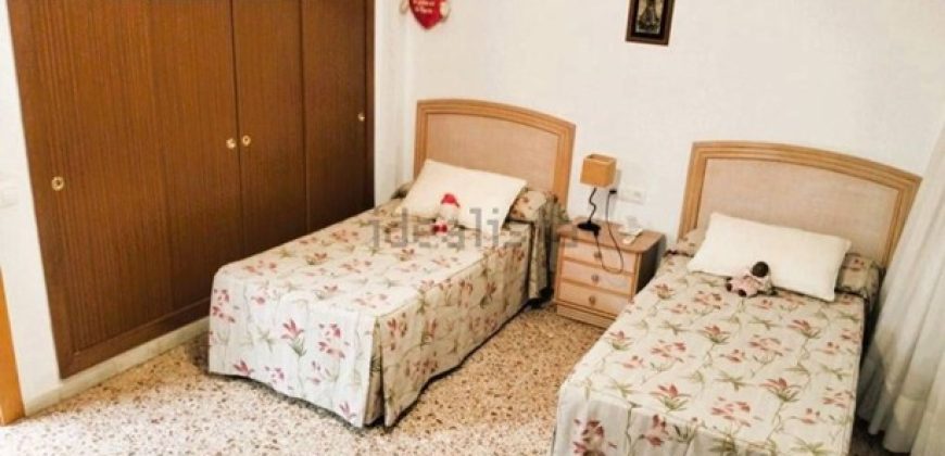 Sensacional apartamento en primerísima linea de 129m²situado en la planta 20 y ubicado en la playa de El Perellonet