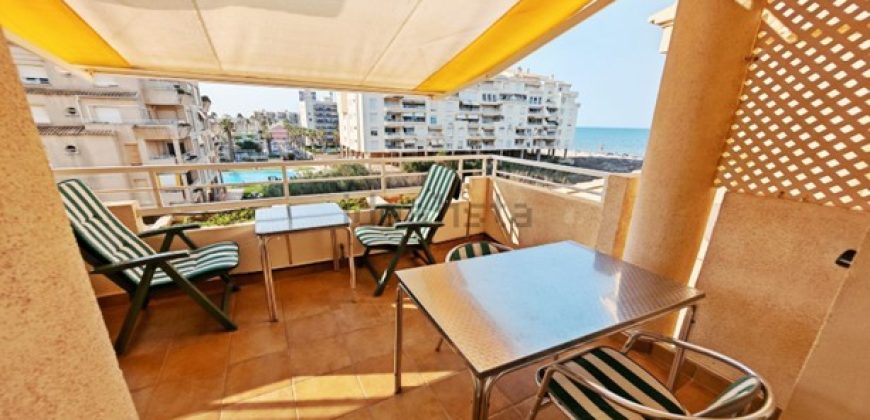 Maravillos apartamento de 2 habitaciones Primera Línea en El Perellonet