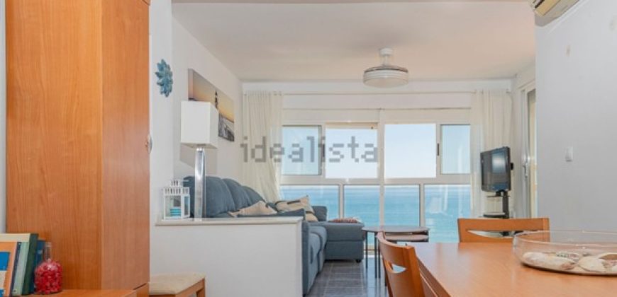 Este luminoso ático de 78 m² se encuentra en El Perellonet