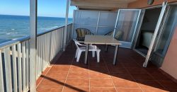 Magnífica vivienda con vistas privilegiadas en primera línea de playa en Les Palmeres