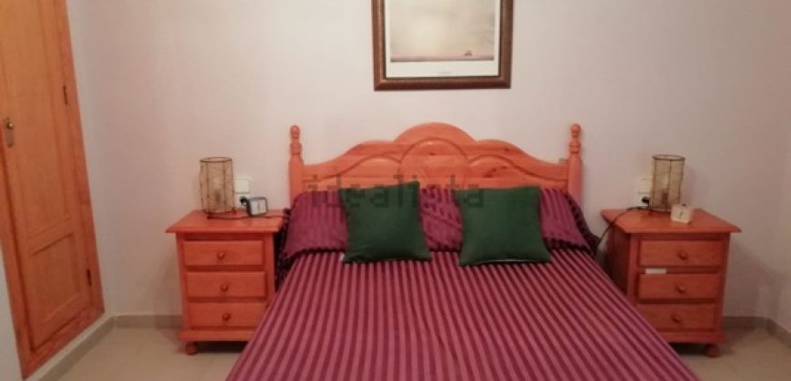 Encantador apartamento ubicado en la 2ª planta en la urbanización de Cap Blanc