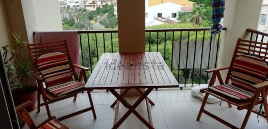 Encantador apartamento ubicado en la 2ª planta en la urbanización de Cap Blanc