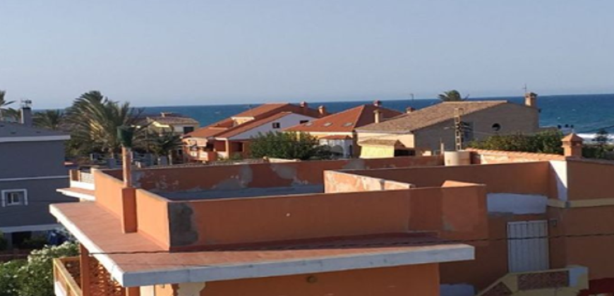 Espectacular ático en la playa del dossel con vistas fabulosas del mar