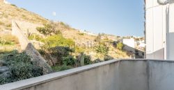 Fantástico Chalet pareado en la playa de San Antonio. La vivienda tiene 4 plantas