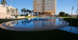 Espectacular apartamento en primera línea de playa, ubicado en la 1ª planta.