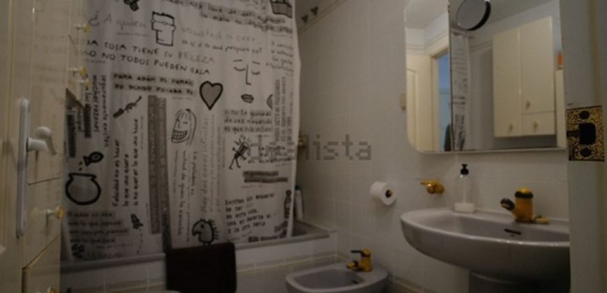 Espectacular apartamento en primera línea de playa, ubicado en la 1ª planta.