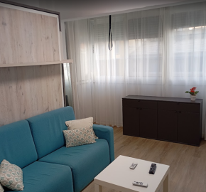 Este encantador estudio, completamente reformado y con materiales de primera calidad,