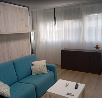 Este encantador estudio, completamente reformado y con materiales de primera calidad,