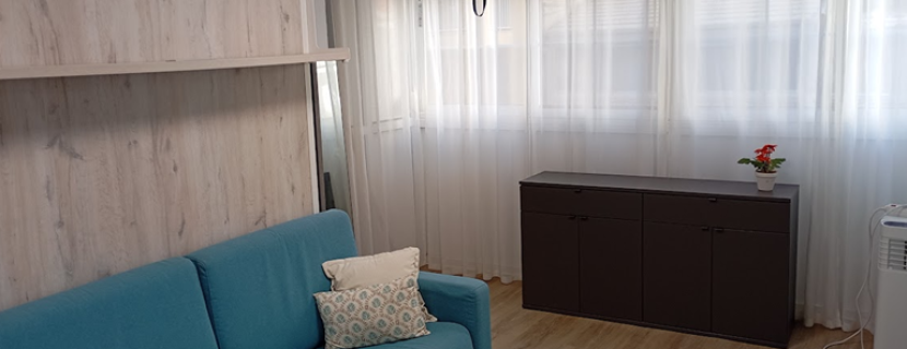 Este encantador estudio, completamente reformado y con materiales de primera calidad,