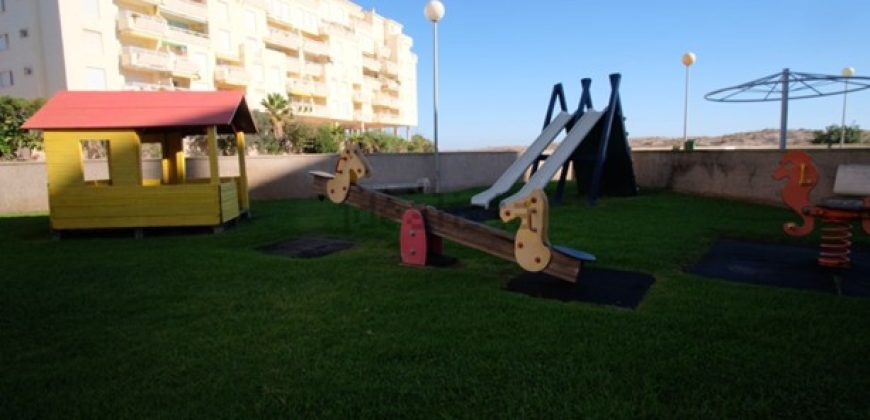Espectacular apartamento en primera línea de playa, ubicado en la 1ª planta.