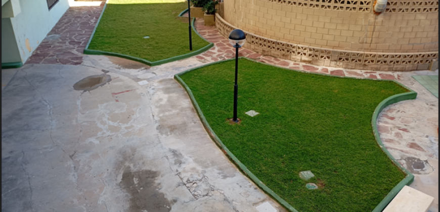Fantástico dúplex en primera línea de la playa de Les Palmeres, ubicado en la primera planta