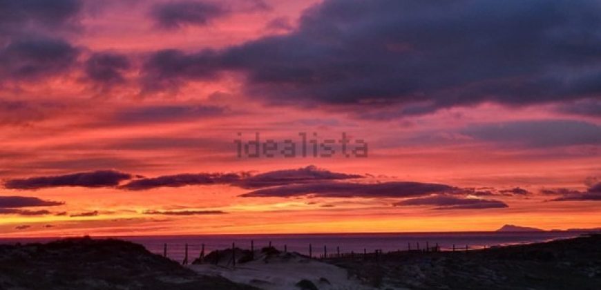 Espectacular apartamento en primera línea de playa, ubicado en la 1ª planta.