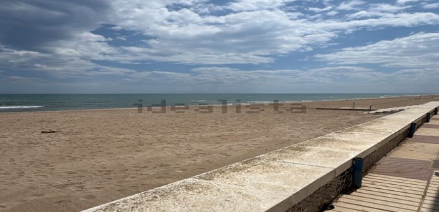 Espectacular apartamento en El Perelló, a tan solo unos pasos del mar