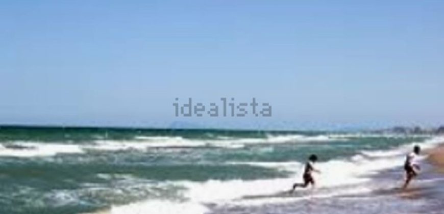 Espectacular apartamento en El Perelló, a tan solo unos pasos del mar