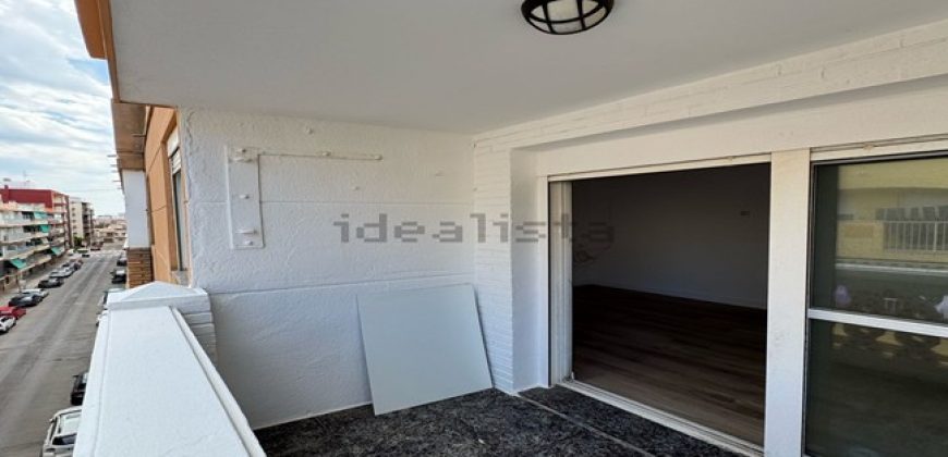 Espectacular apartamento en El Perelló, a tan solo unos pasos del mar