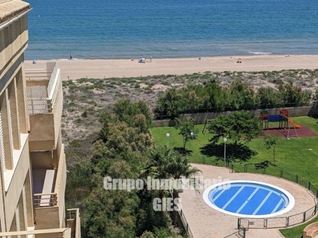Fantastico apartamento dúplex en la playa de El Perellonet