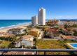Apartamento totalmente exterior y completamente reformado en primera línea de playa en El Perellonet.