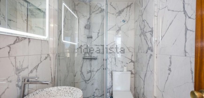 Magnífico apartamento de 100 m2. Ubicado en la tercera planta de un edificio con ascensor.