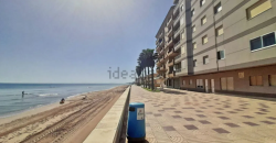 Fabuloso apartamento totalmente reformado se encuentra en la cuarta planta de un edificio con ascensor