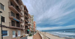 Fabuloso apartamento totalmente reformado se encuentra en la cuarta planta de un edificio con ascensor