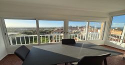 Fabuloso apartamento totalmente reformado se encuentra en la cuarta planta de un edificio con ascensor