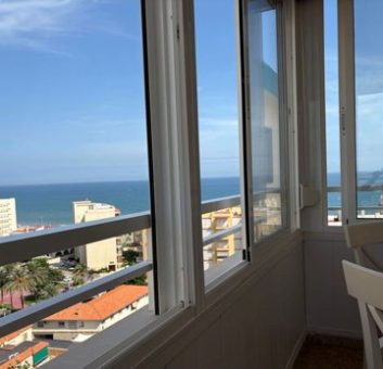 Maravilloso apartamento situado en el Mareny Blau.