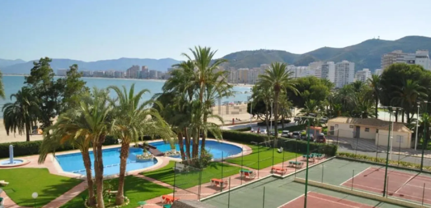 Apartamento en primera línea de playa. Ubicado en la planta 17ª en una de las urbanizaciones más exclusivas de Cullera